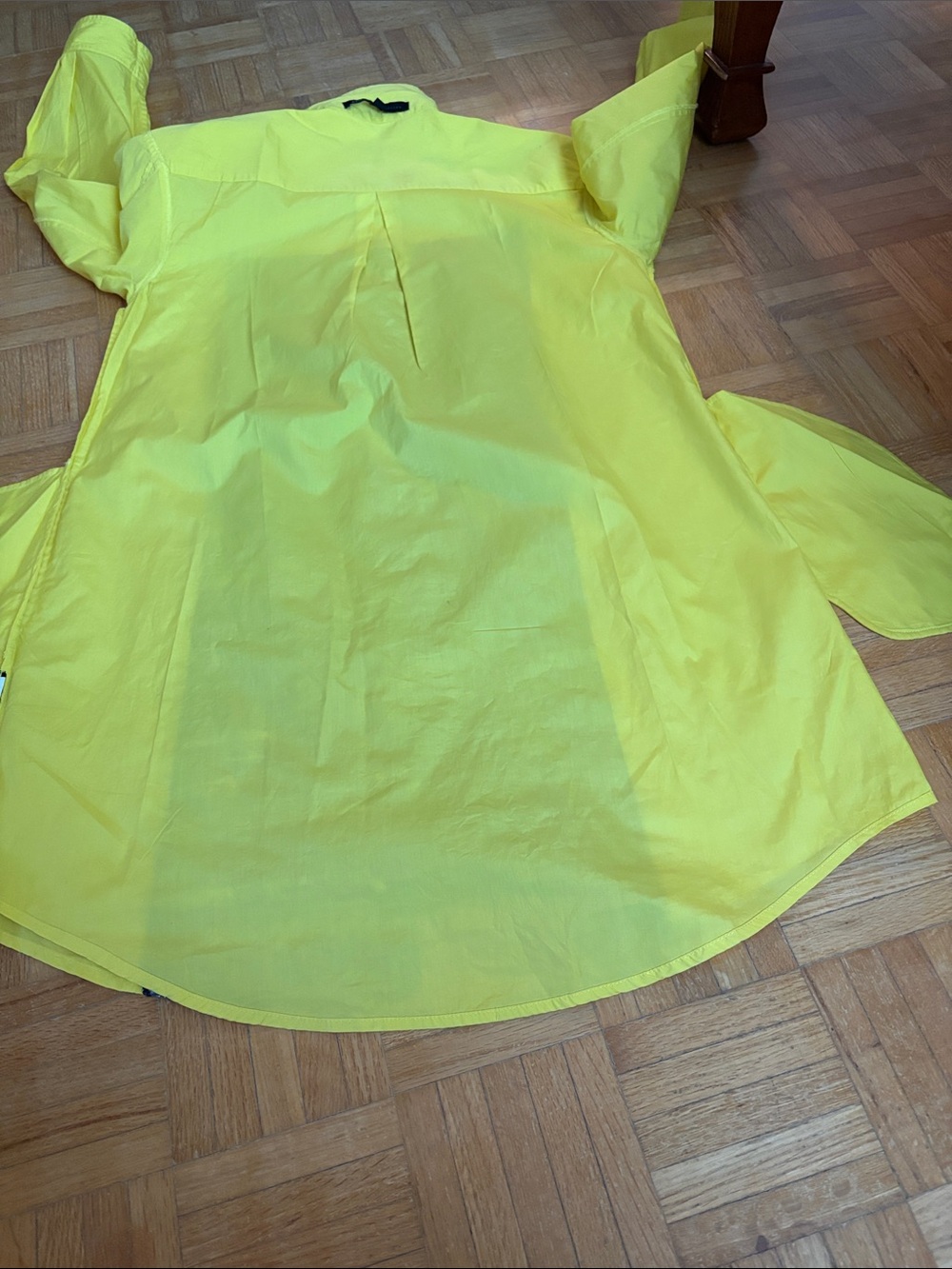 Marc Jacobs Yellow Button-Front Shirt Dress with Black Printed Panel - Picture 7 of 12